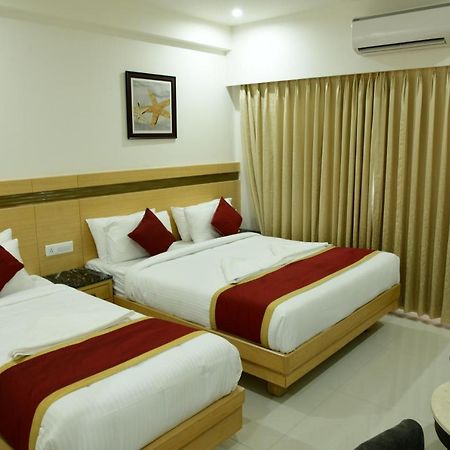 Hotel U.T.Elite Bangalore Exterior photo