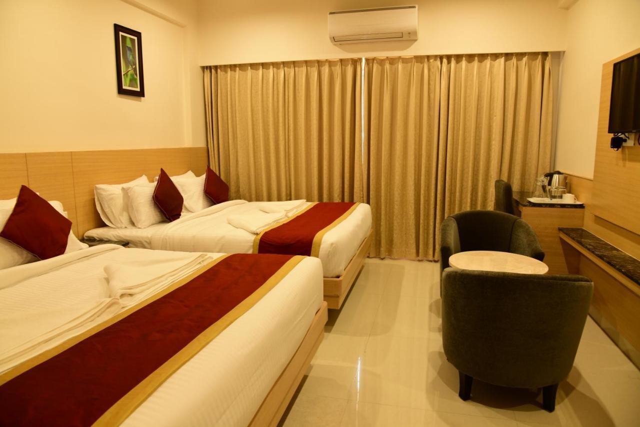 Hotel U.T.Elite Bangalore Exterior photo