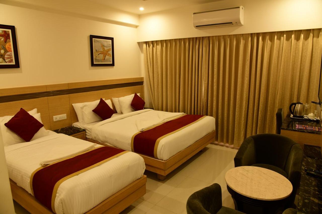 Hotel U.T.Elite Bangalore Exterior photo