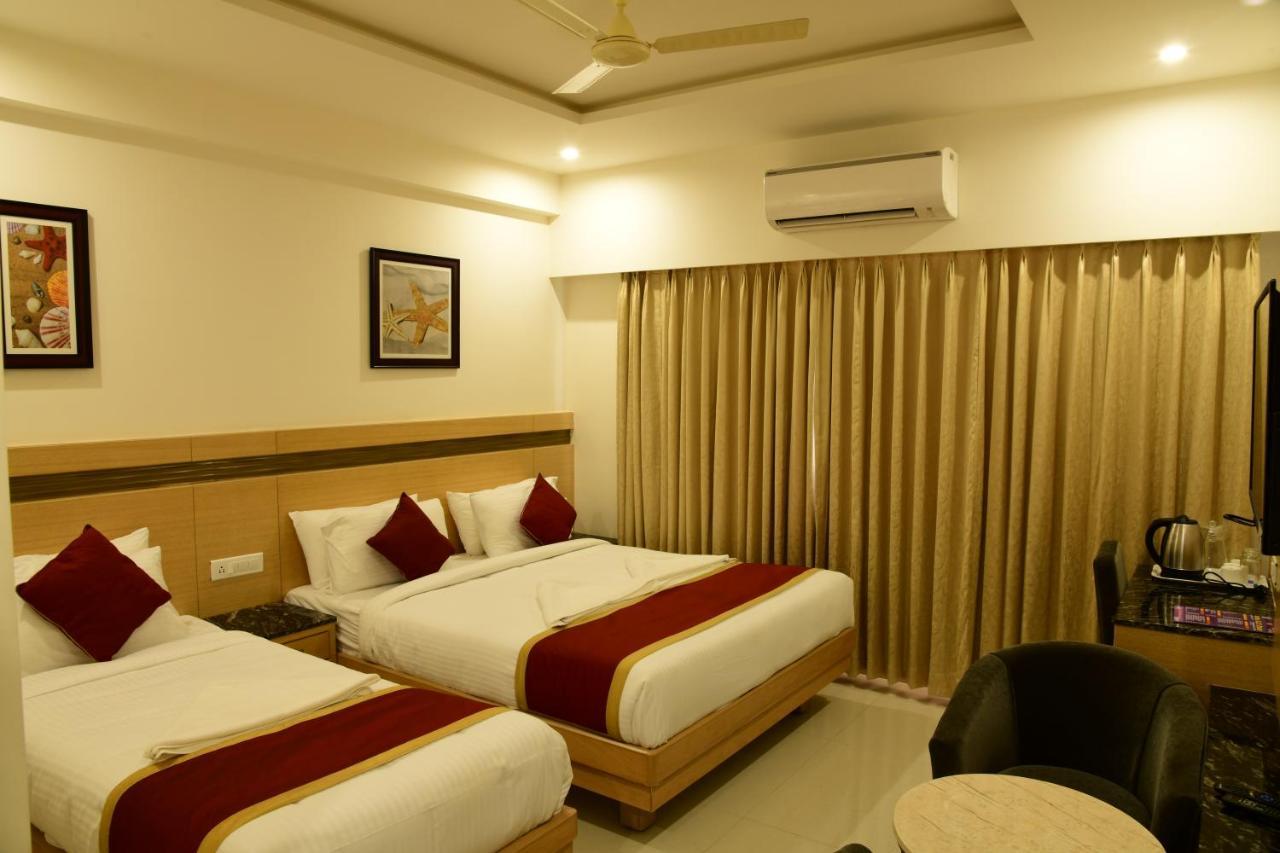 Hotel U.T.Elite Bangalore Exterior photo